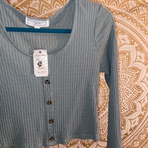 Crop too long sleeve